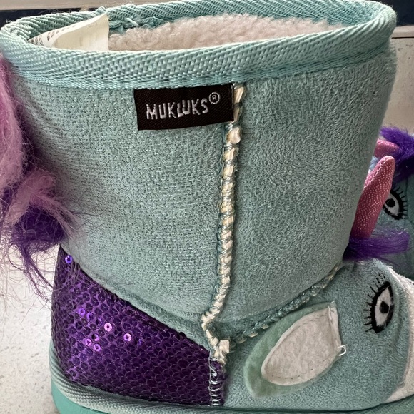 Kids Unicorn Mukluk boots - Picture 3 of 5